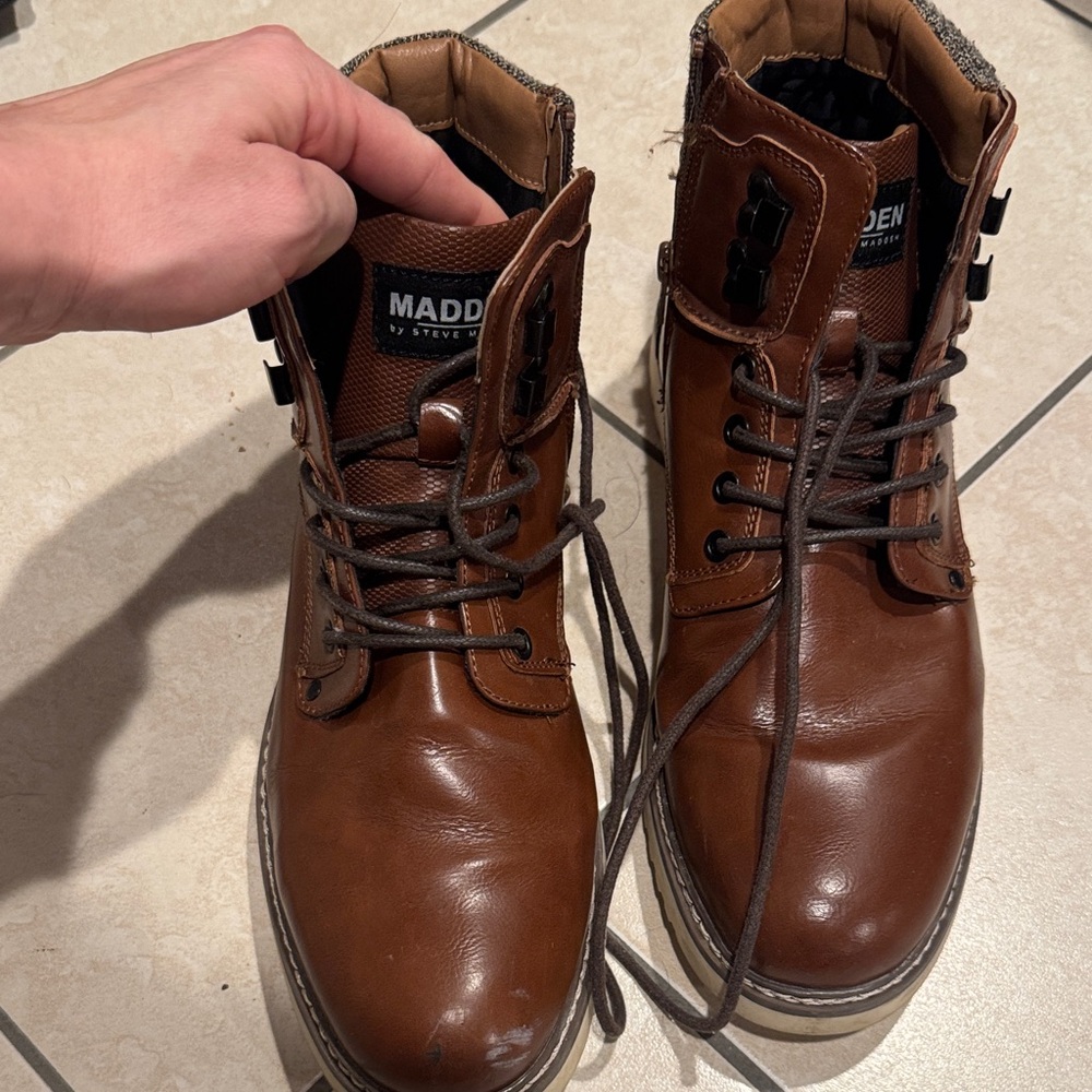 Steve Madden Brown Leather Lace-Up Boots